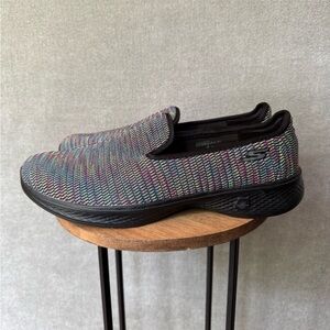 Skechers Women's Go Walk 4 GOGA Max Slip On Walking Shoes Size 11